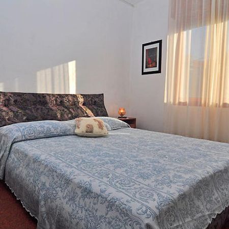 Apartments Jerina Sukosan Bagian luar foto