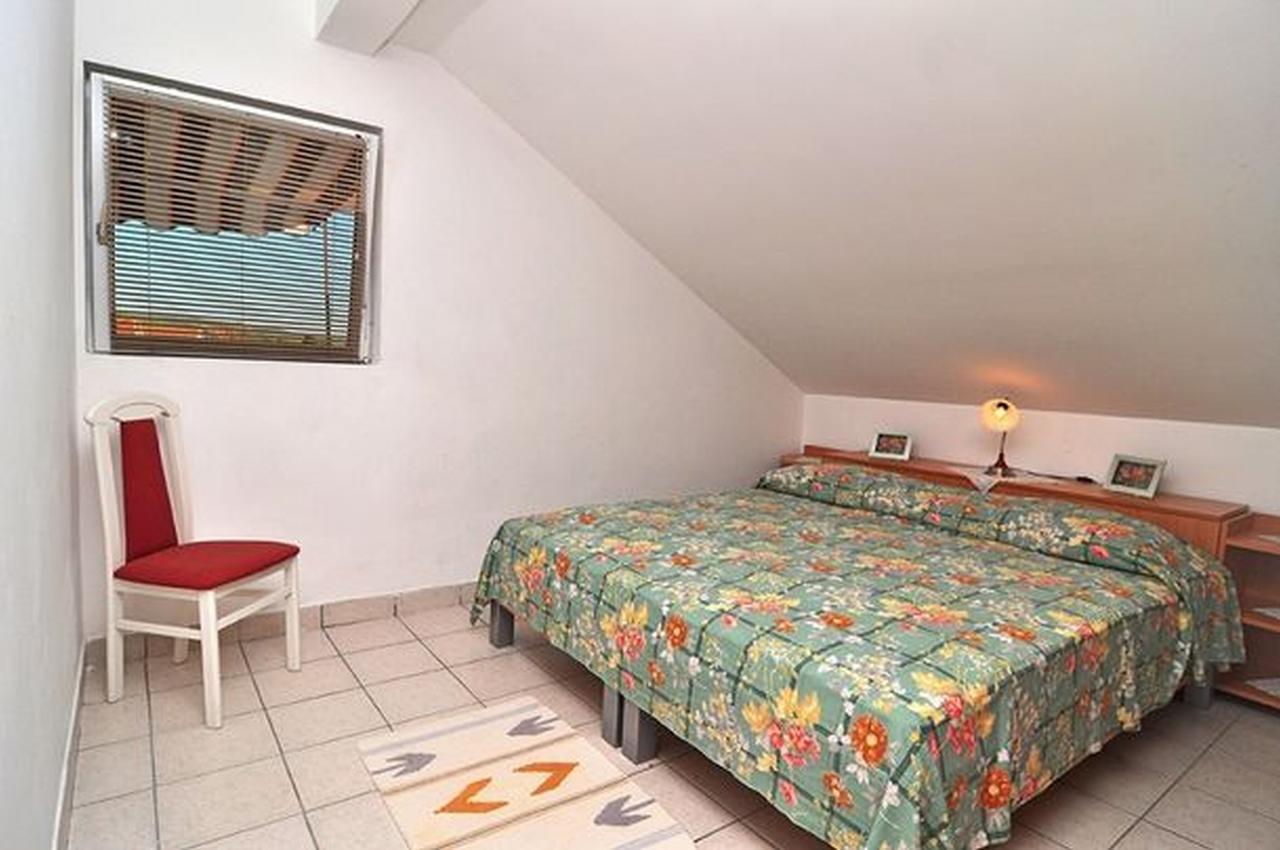 Apartments Jerina Sukosan Bagian luar foto